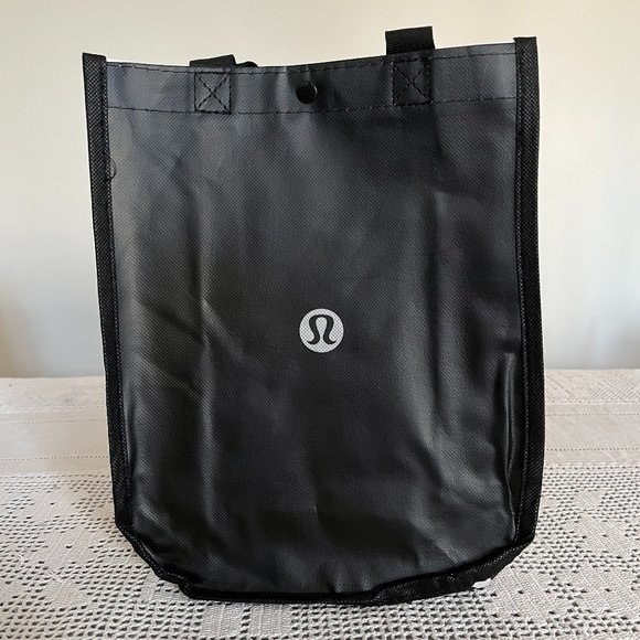 Lululemon black & white small reusable tote bag - Picture 3 of 6